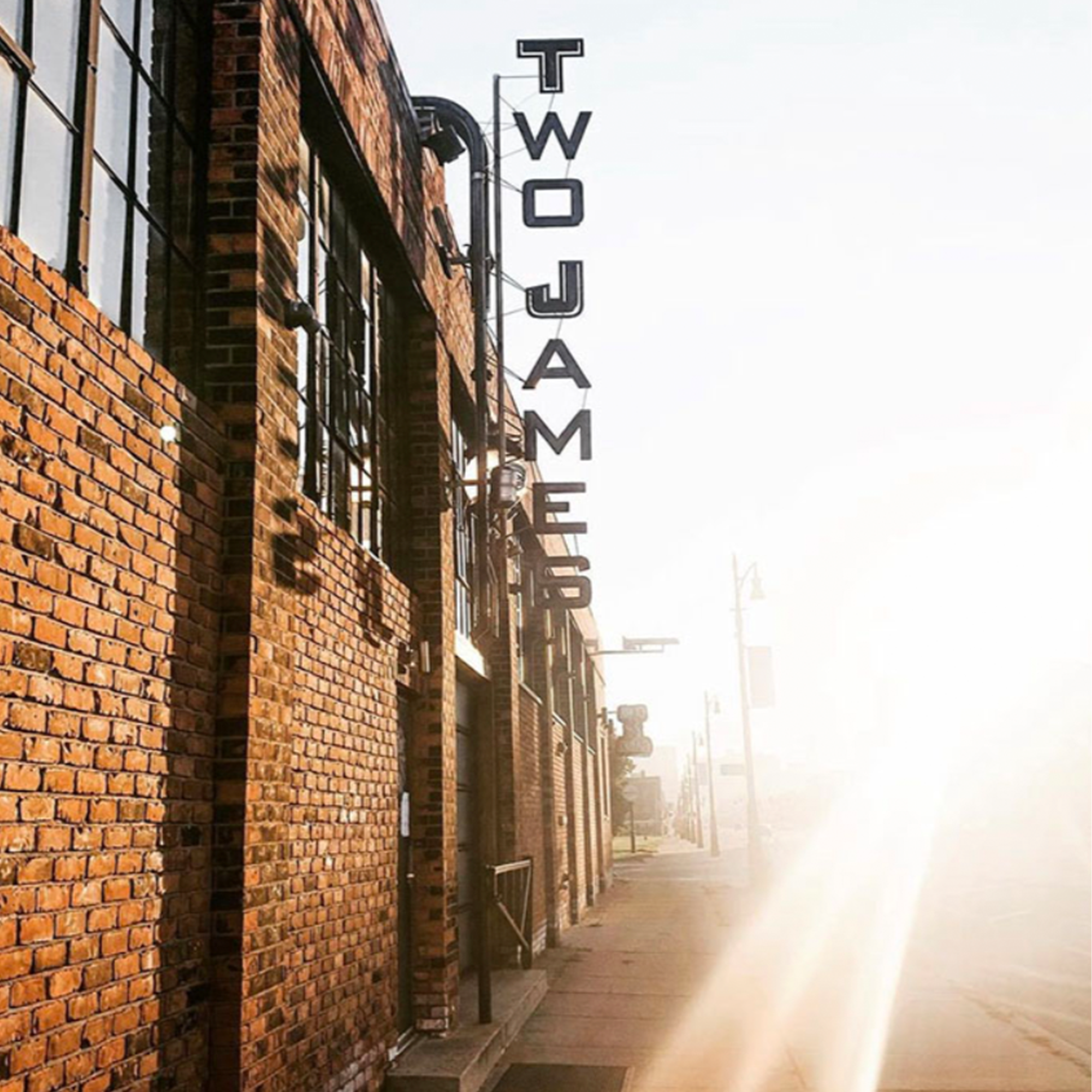 Two James Old Cockney Gin