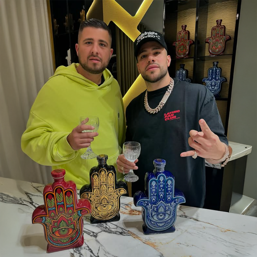 Case De Hamsa Añejo Tequila 1L