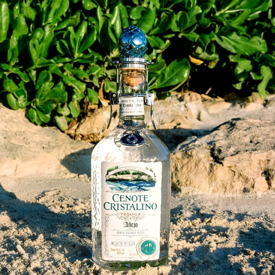 Cenote Cristalino Añejo Tequila