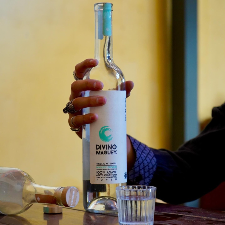 Divino Maguey Mezcal Espadín