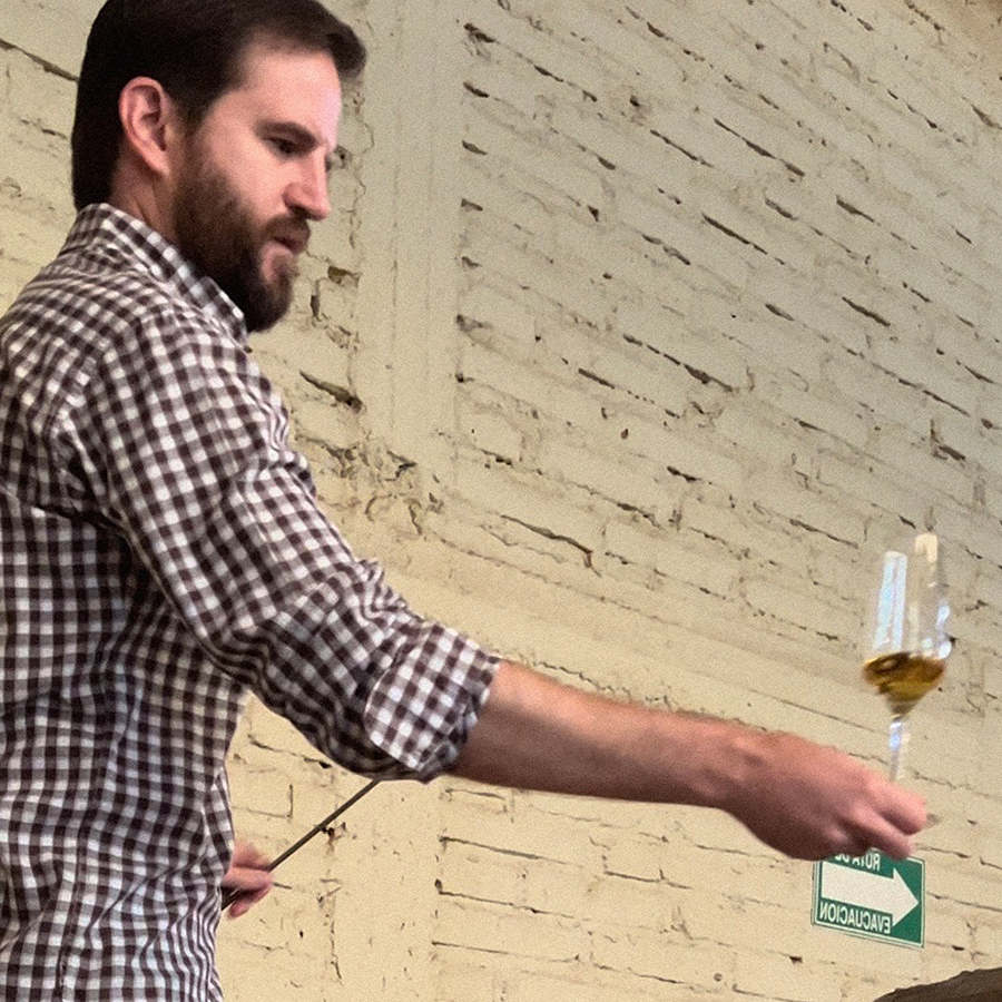 Dos Angeles Caidos Añejo Tequila