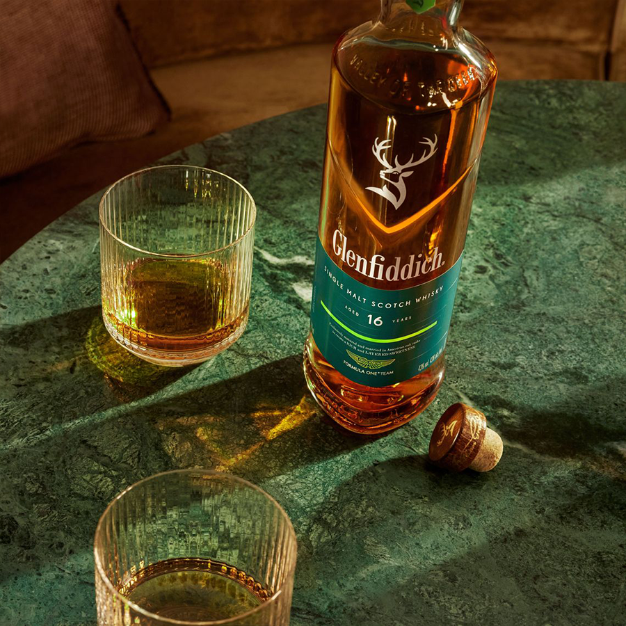 Glenfiddich X Aston Martin F1 16 Year Single Malt Whisky