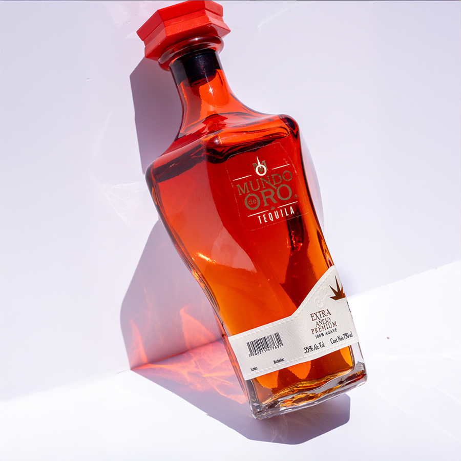 Mundo De Oro Extra Añejo Tequila