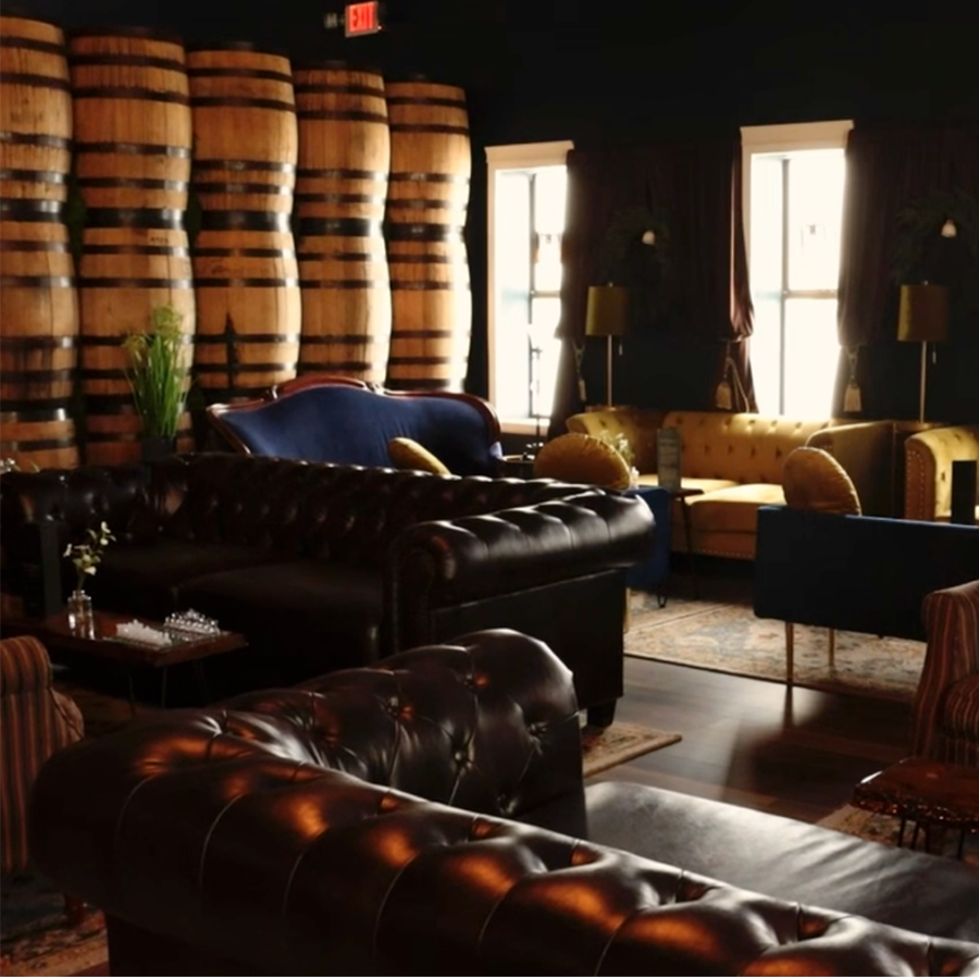 Mossback Distillery Pursue Bourbon