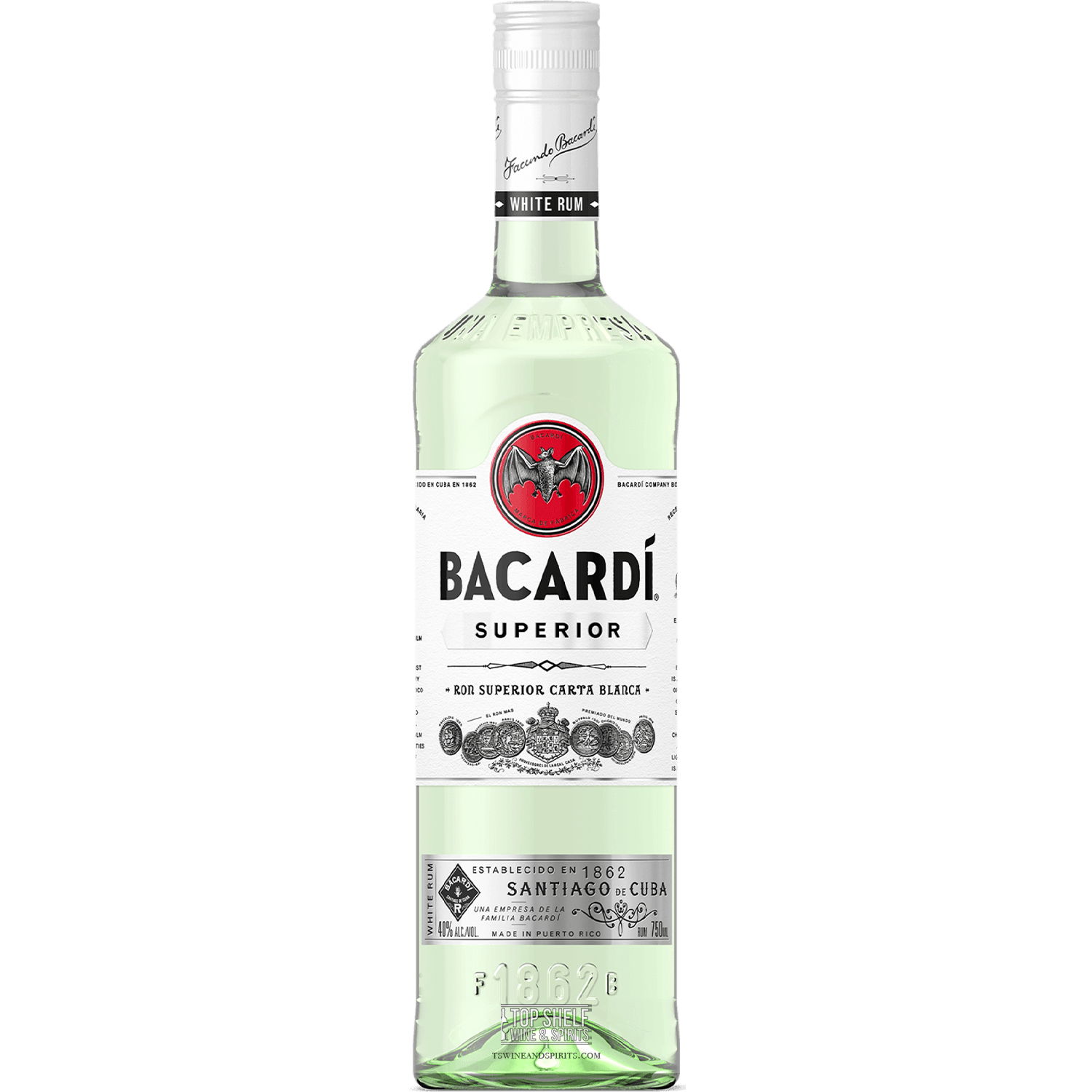 Bacardí Superior Rum bottle, perfect for cocktails like Mojitos and aged in oak barrels.