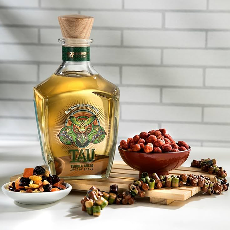 Tau Añejo Tequila