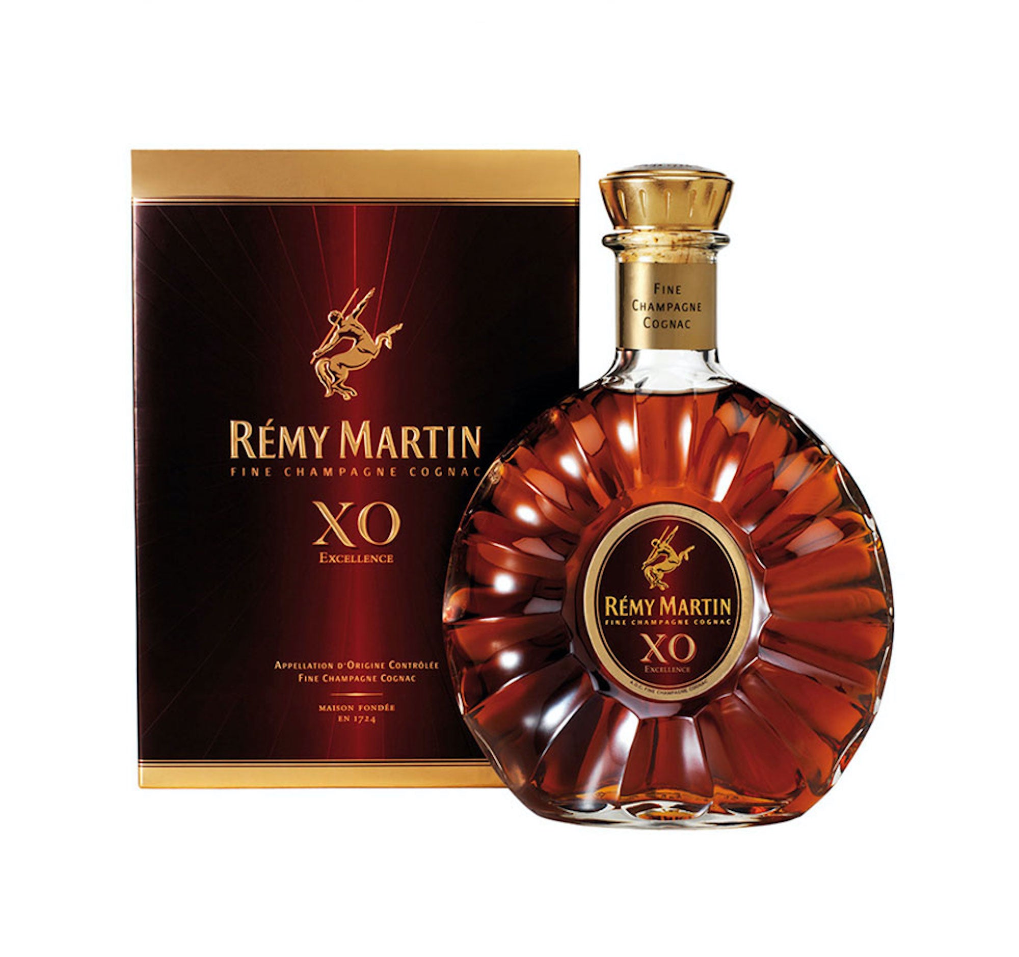 Rémy Martin XO Excellence Cognac bottle and packaging, showcasing Fine Champagne craftsmanship.