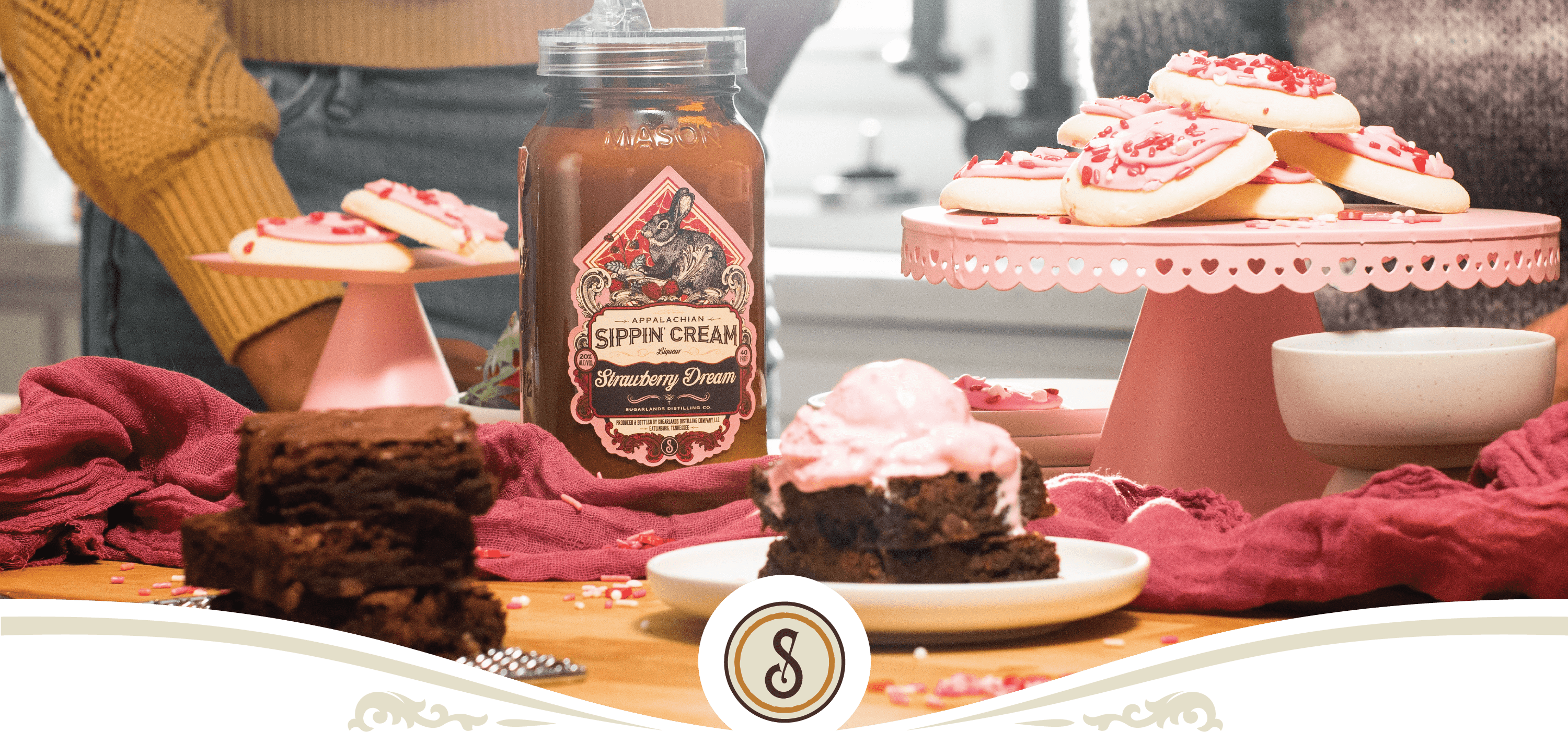 Sugarlands Shine Strawberry Dream Sippin' Cream
