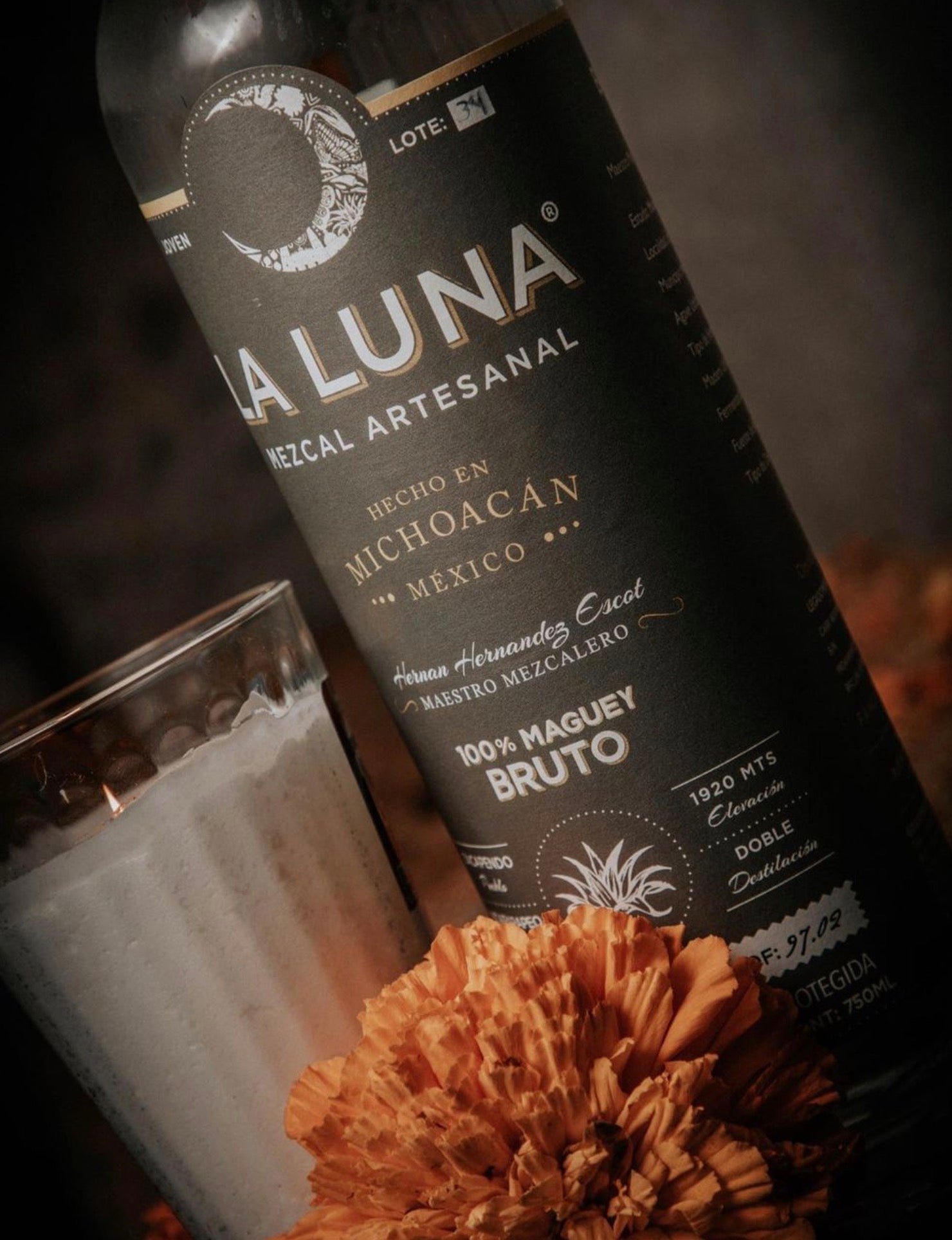 La Luna Mezcal Bruto