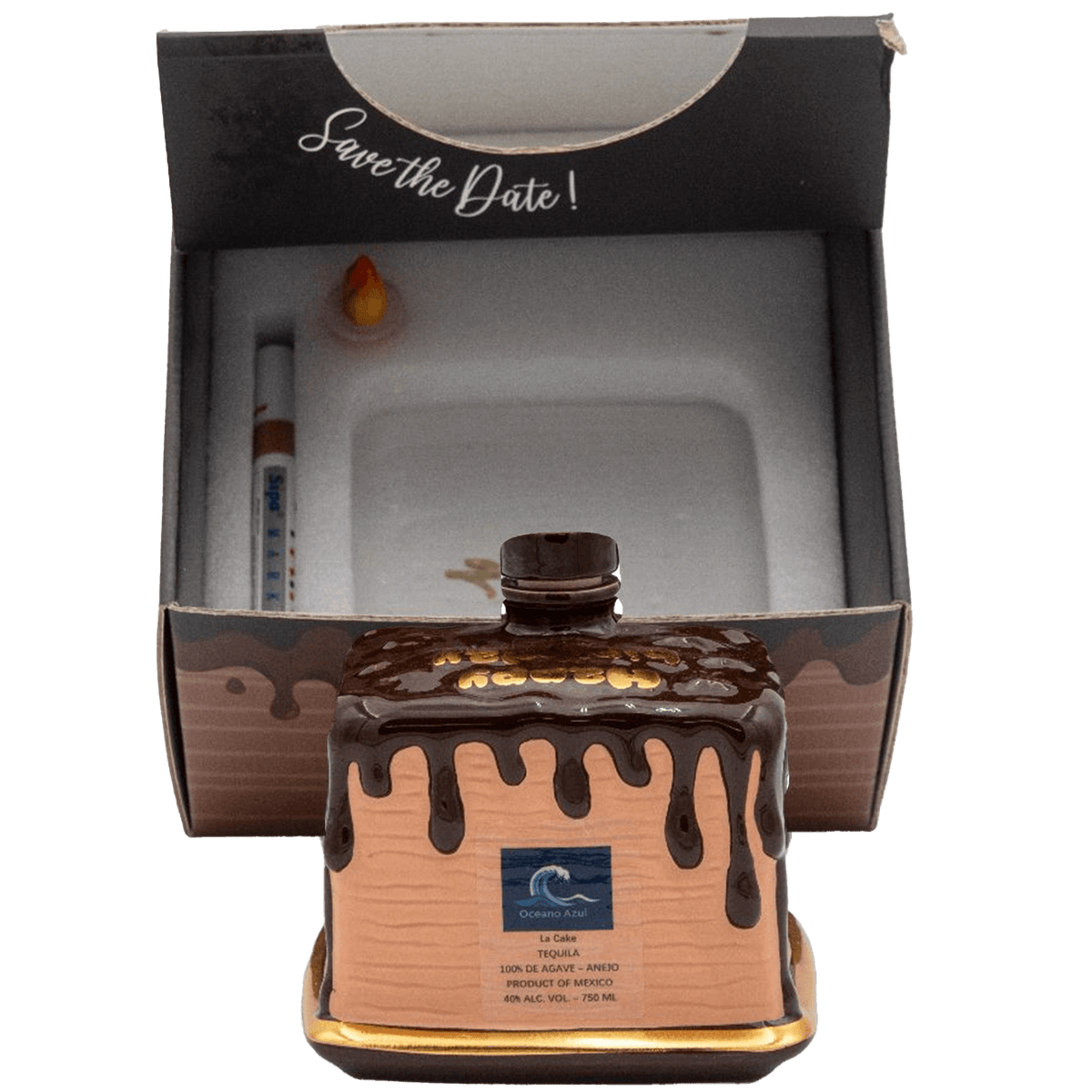 Oceano Azul Square Chocolate La Cake Añejo Tequila in a decorative box, showcasing traditional Mexican craftsmanship.