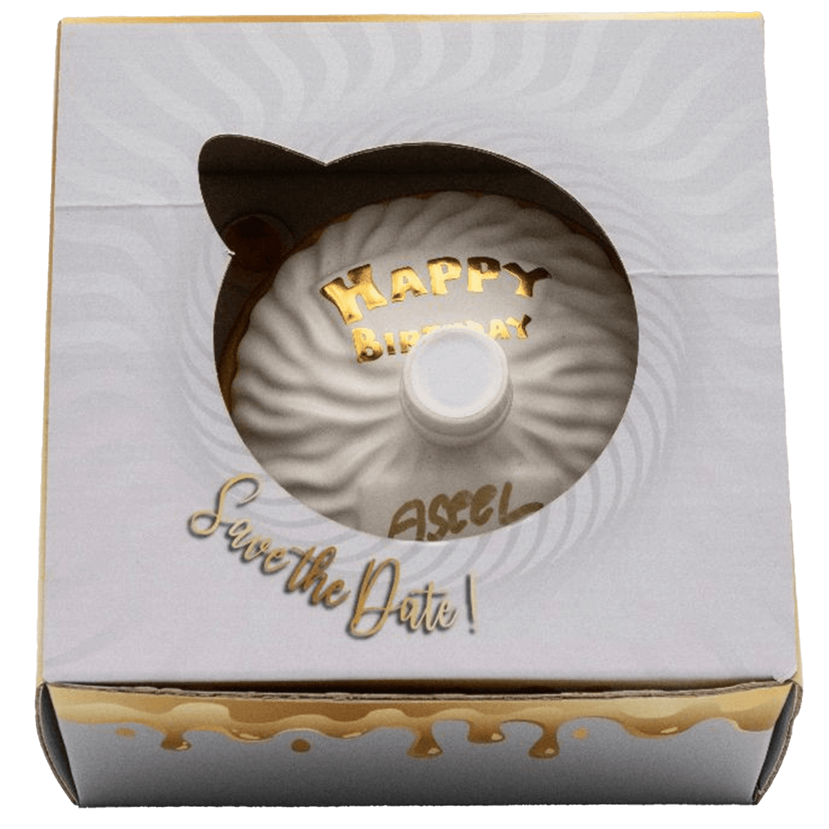 Ceramic cake-shaped bottle for Oceano Azul White La Cake Añejo Tequila, presented in a festive gift box.