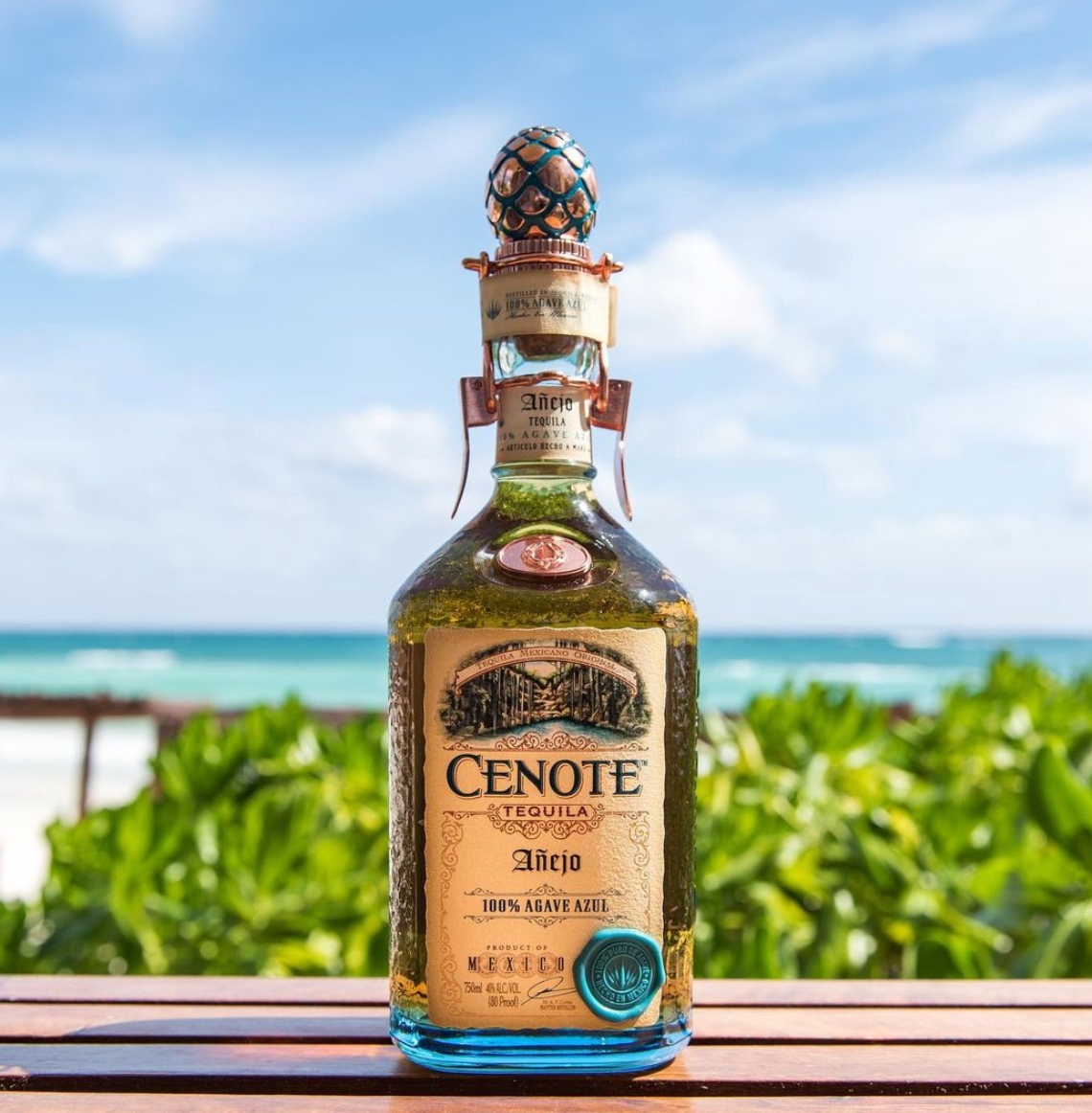 Cenote Añejo Tequila