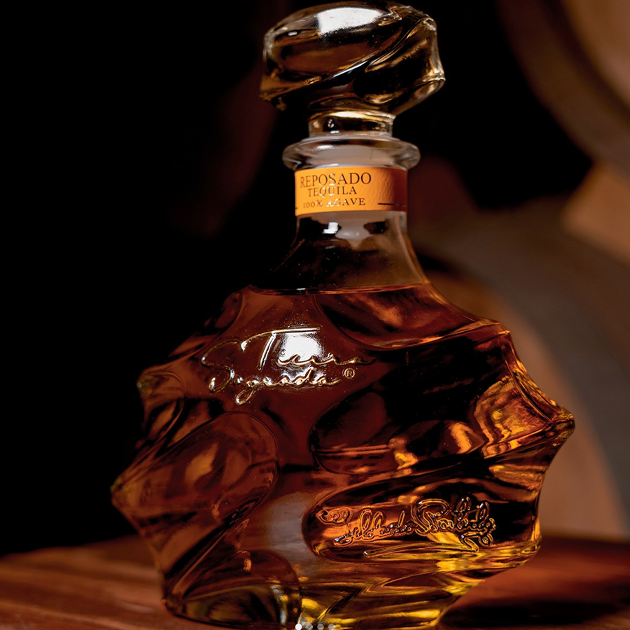 Tierra Sagrada Reposado Tequila