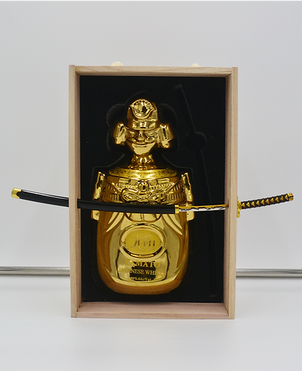 Yamato Mizunara Cask Japanese Whisky (Gold Samurai Edition)