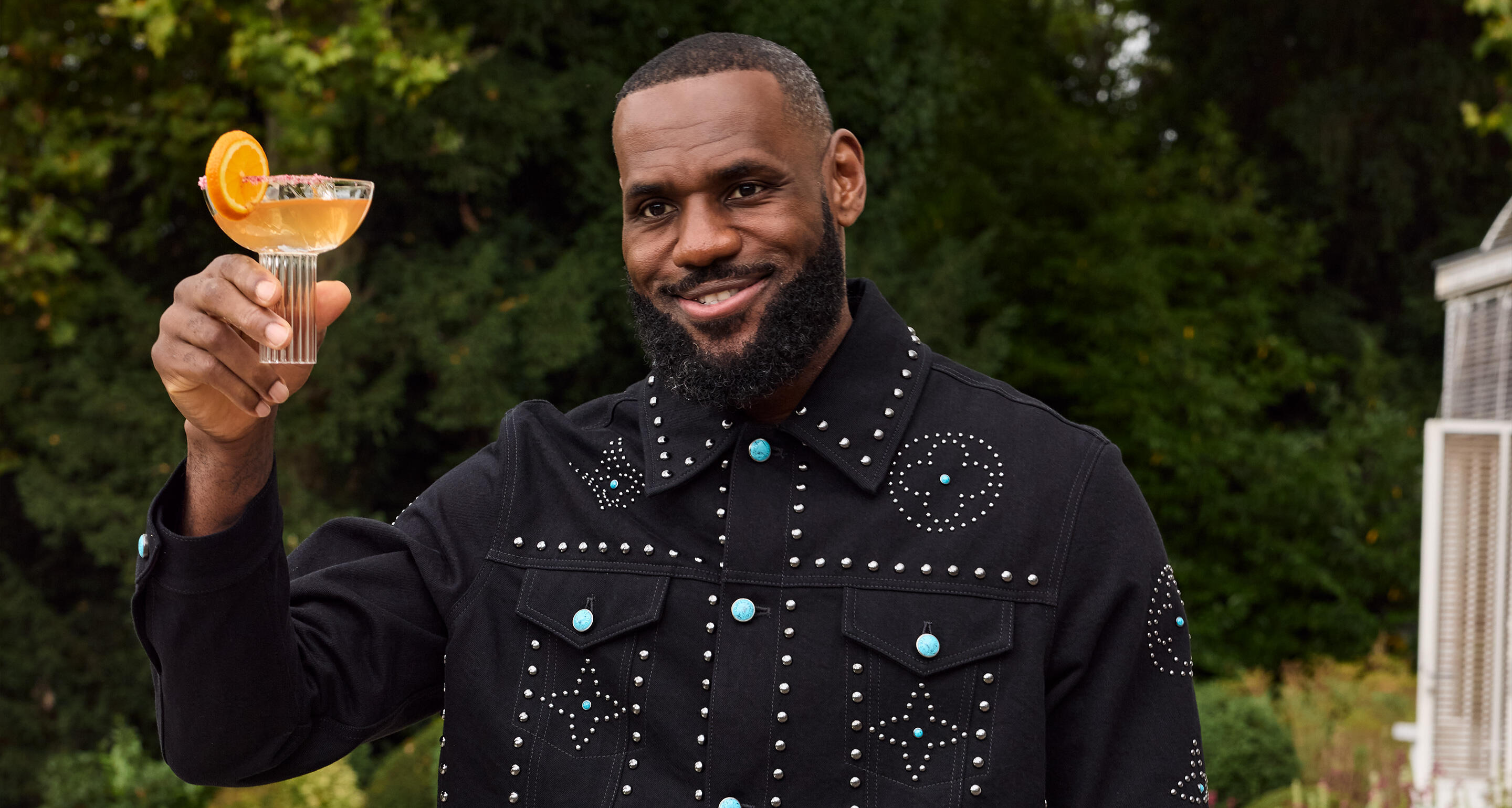 Hennessy V.S Cognac x LeBron James (Limited Edition)