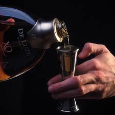 De Delivery Champagne XO Gifting & Luze Fine Cognac |