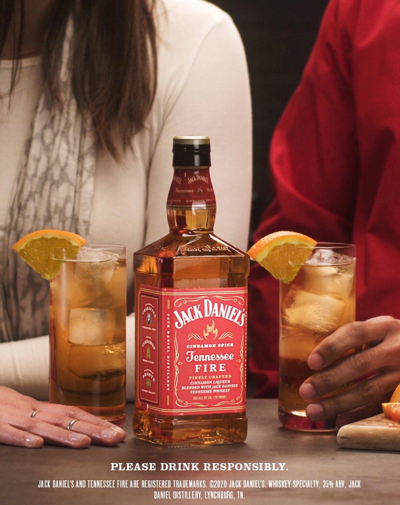 Jack Daniels Fire + 2 glasses pack - Whiskey liqueurs | Bondston