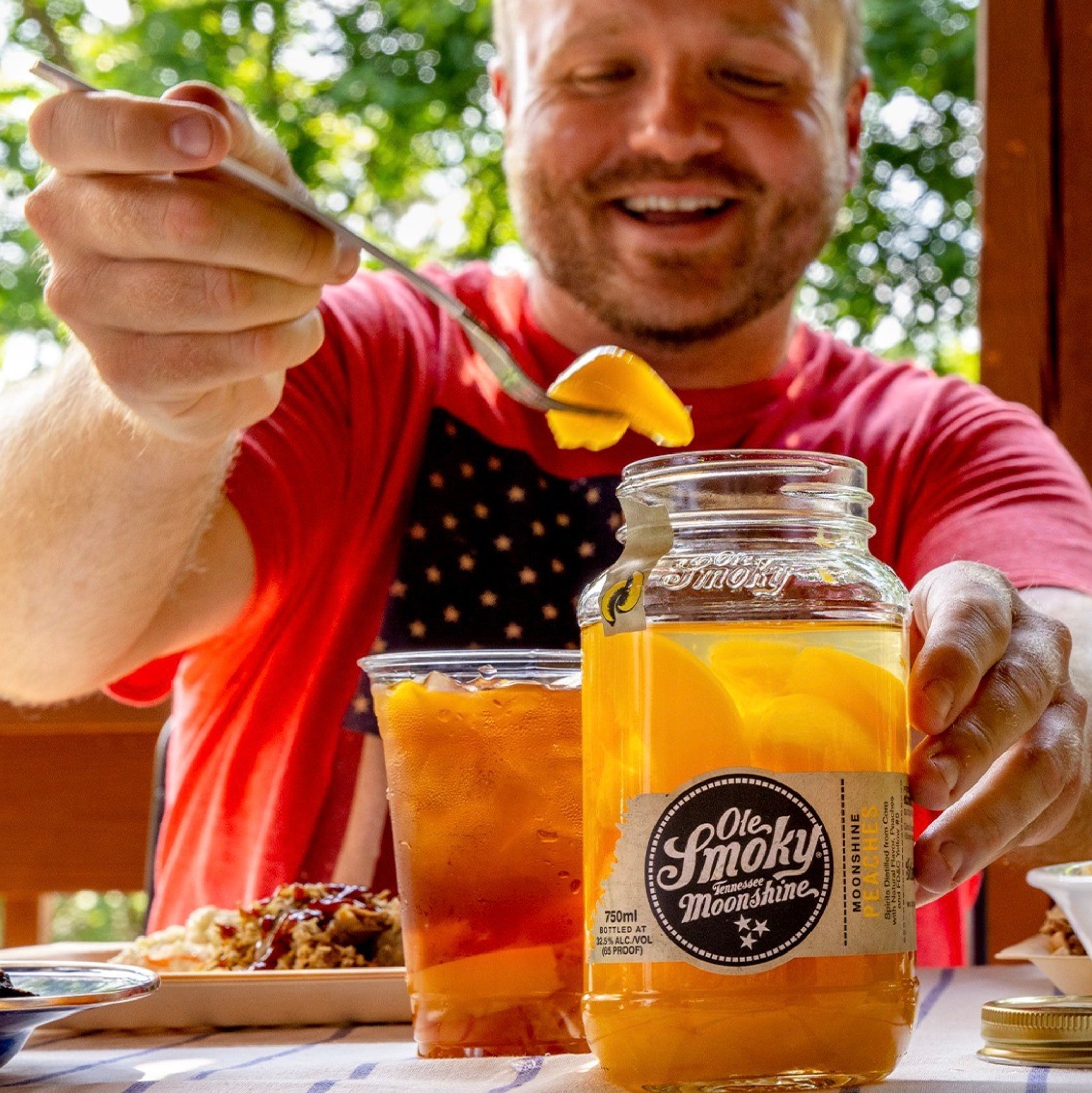 Ole Smoky Moonshine Peaches (With Peach Slices)